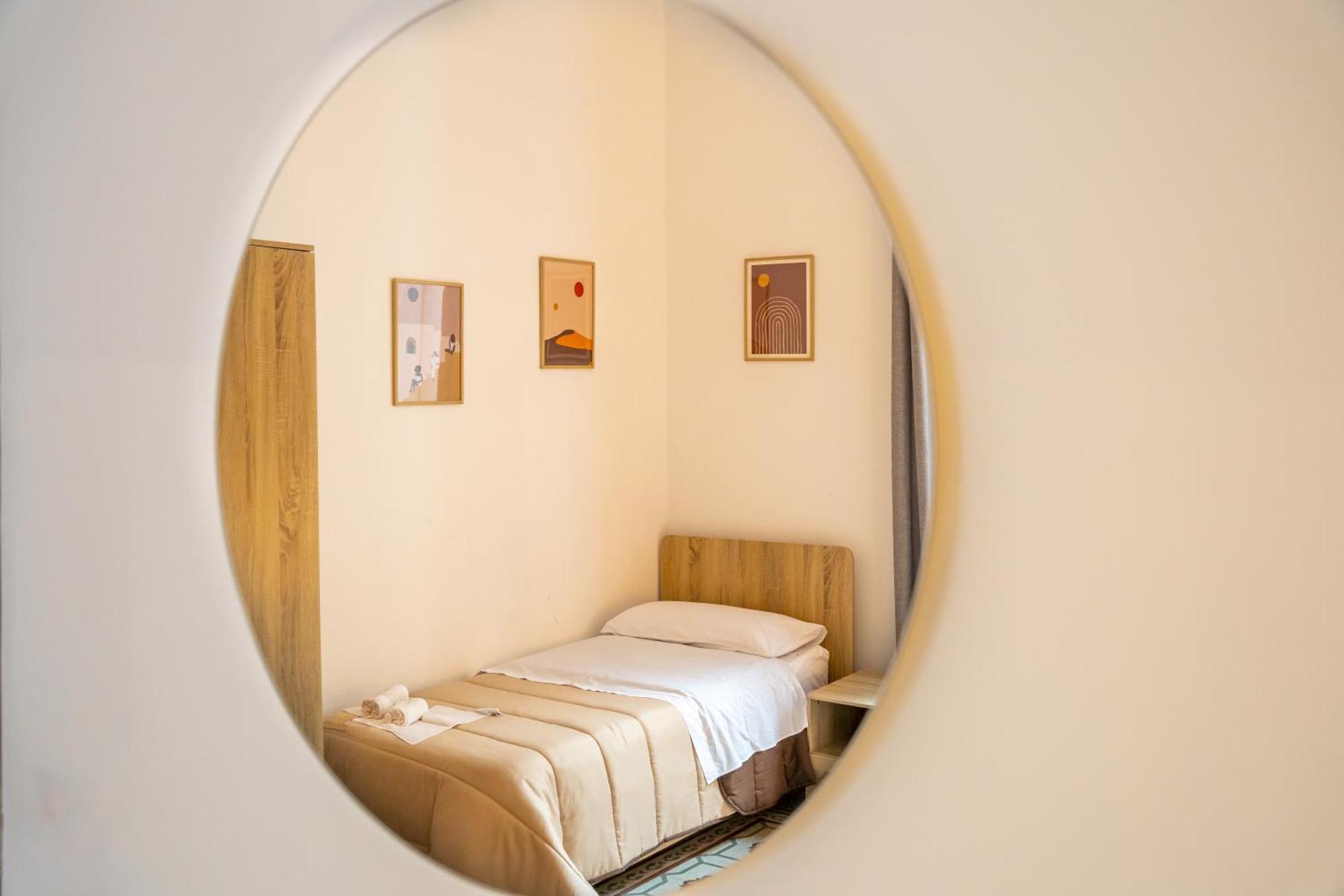 Centro Stazione Aeroporto Wi-Fi&Self Check-In Apartment Palermo Exterior photo